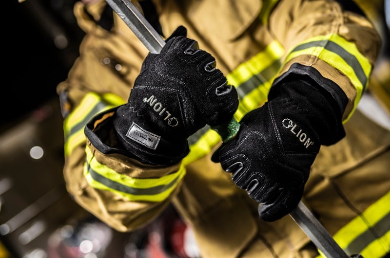 Vforce Gloves 3